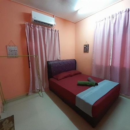 Guesthouse Mokteh Kuala Terengganu Buitenkant foto
