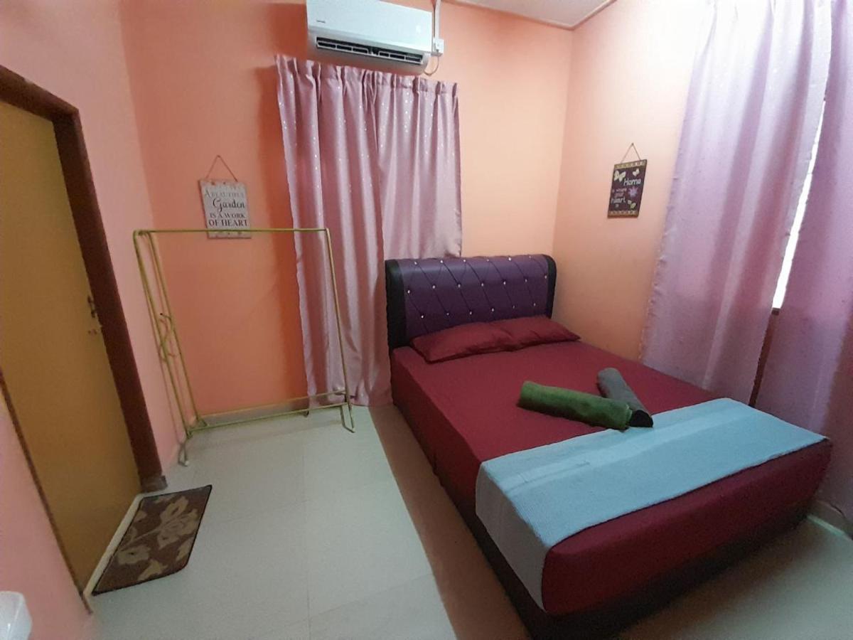 Guesthouse Mokteh Kuala Terengganu Buitenkant foto
